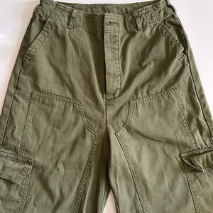 Universal Thread Sage Green Trousers